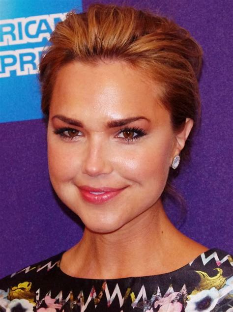 arielle kebbel height and weight